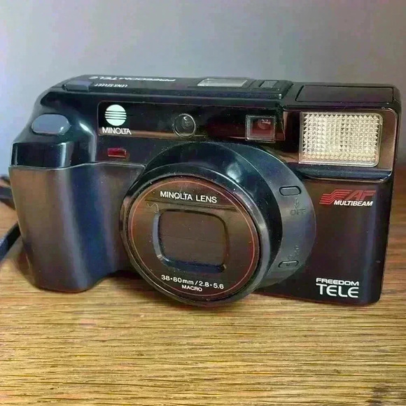 Film Camera:  Minolta Freedom Tele AF 35mm Camera 38-80mm/2.8-5.6 Macro - Picture 3 of 10